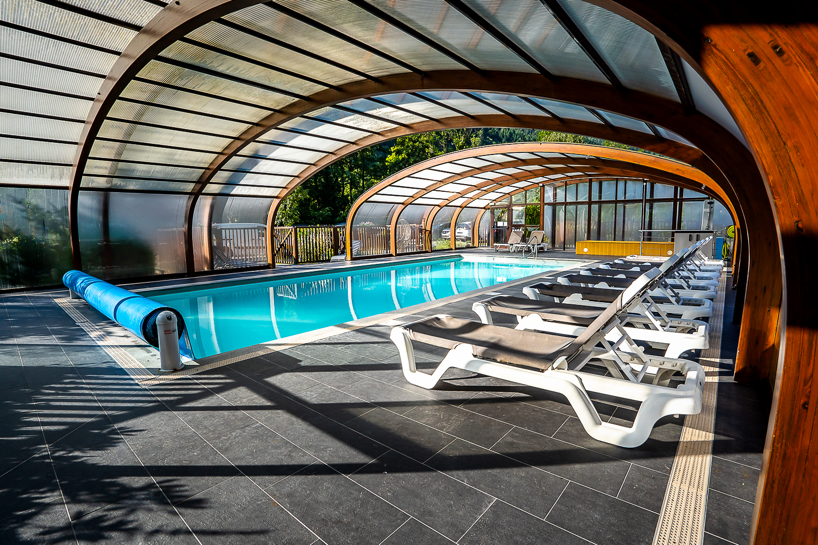 Piscine couverte des chalets de la Wormsa en Alsace